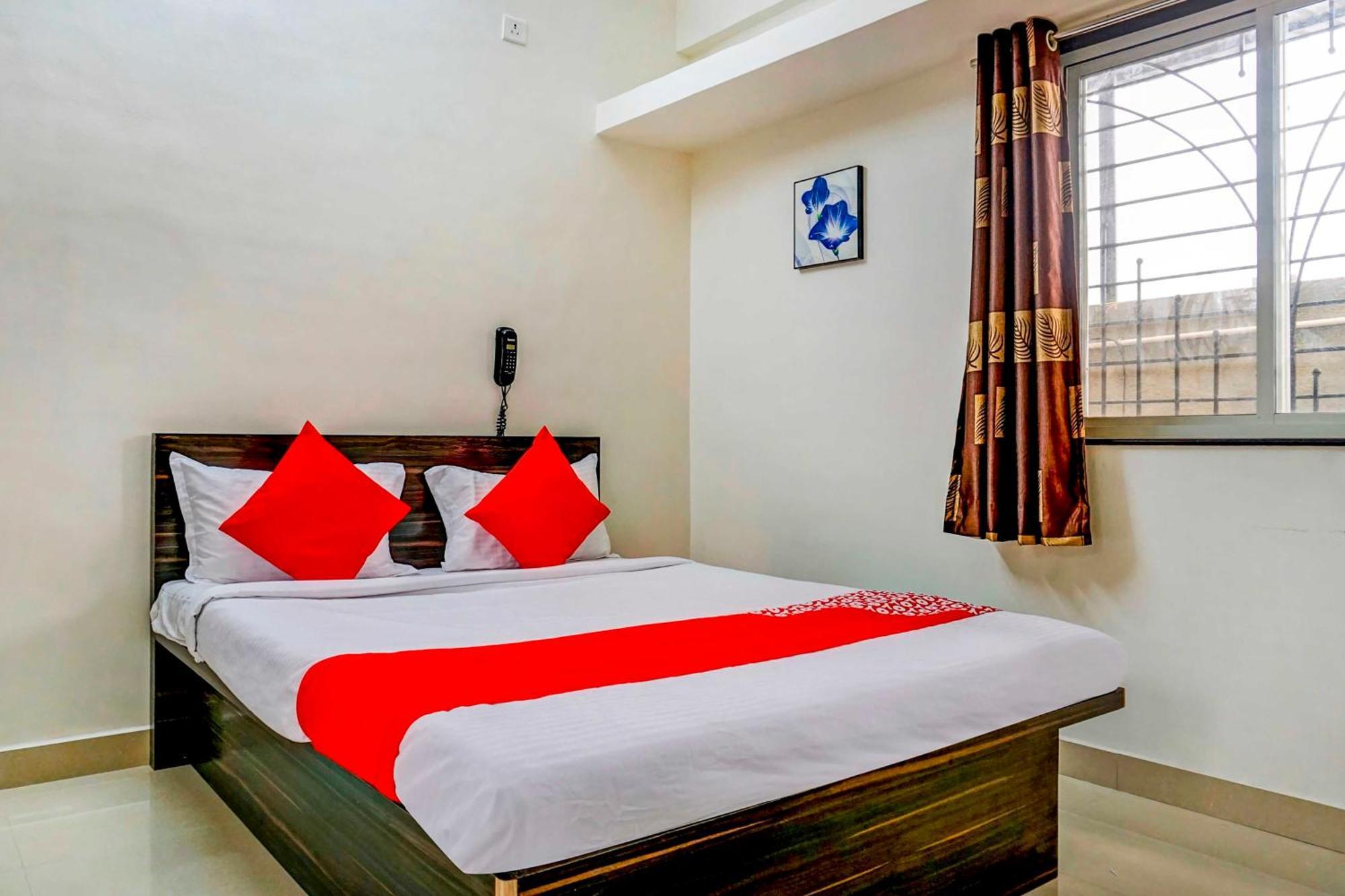 Hotel O Komfort Inn ปูเน่ ภายนอก รูปภาพ